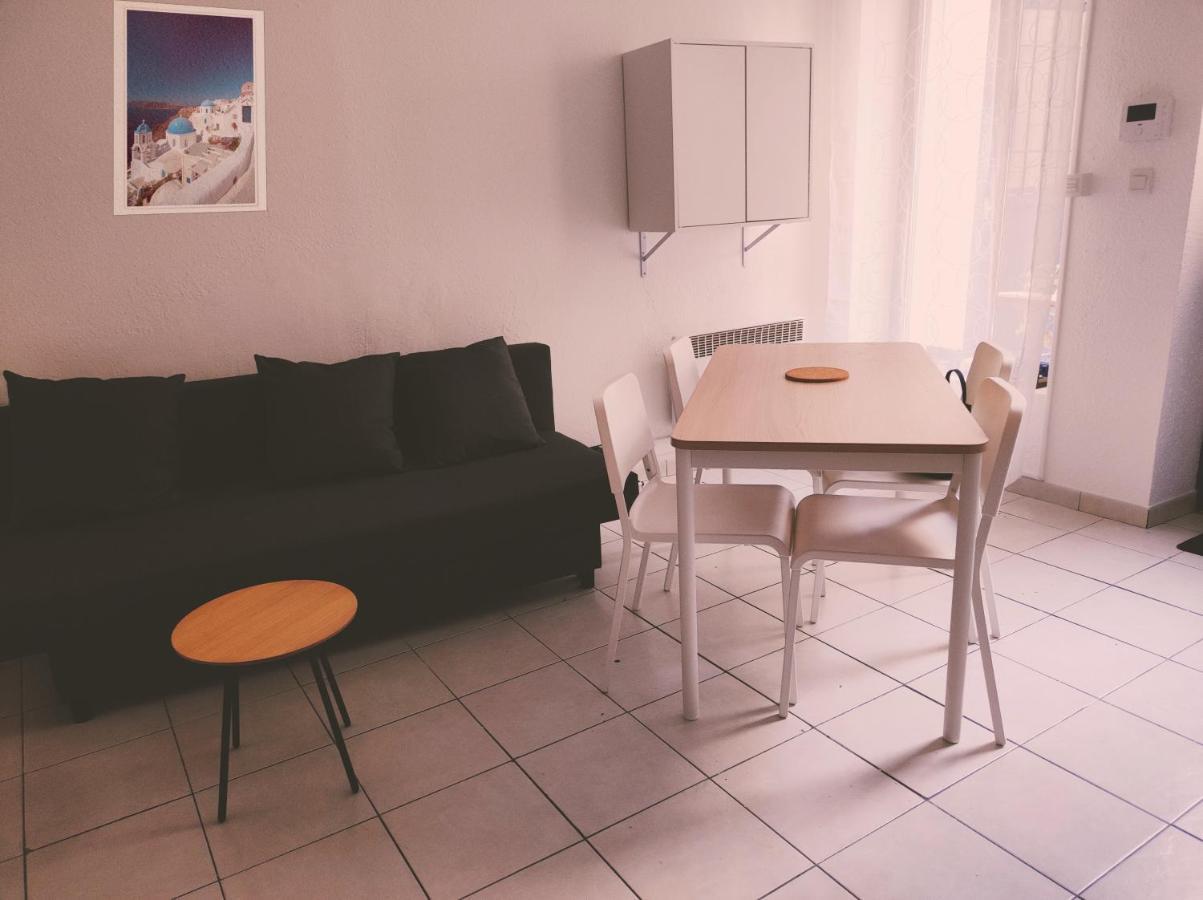 Appartement Cosy En Centre Centre-Ville . . . Nimes Exterior foto