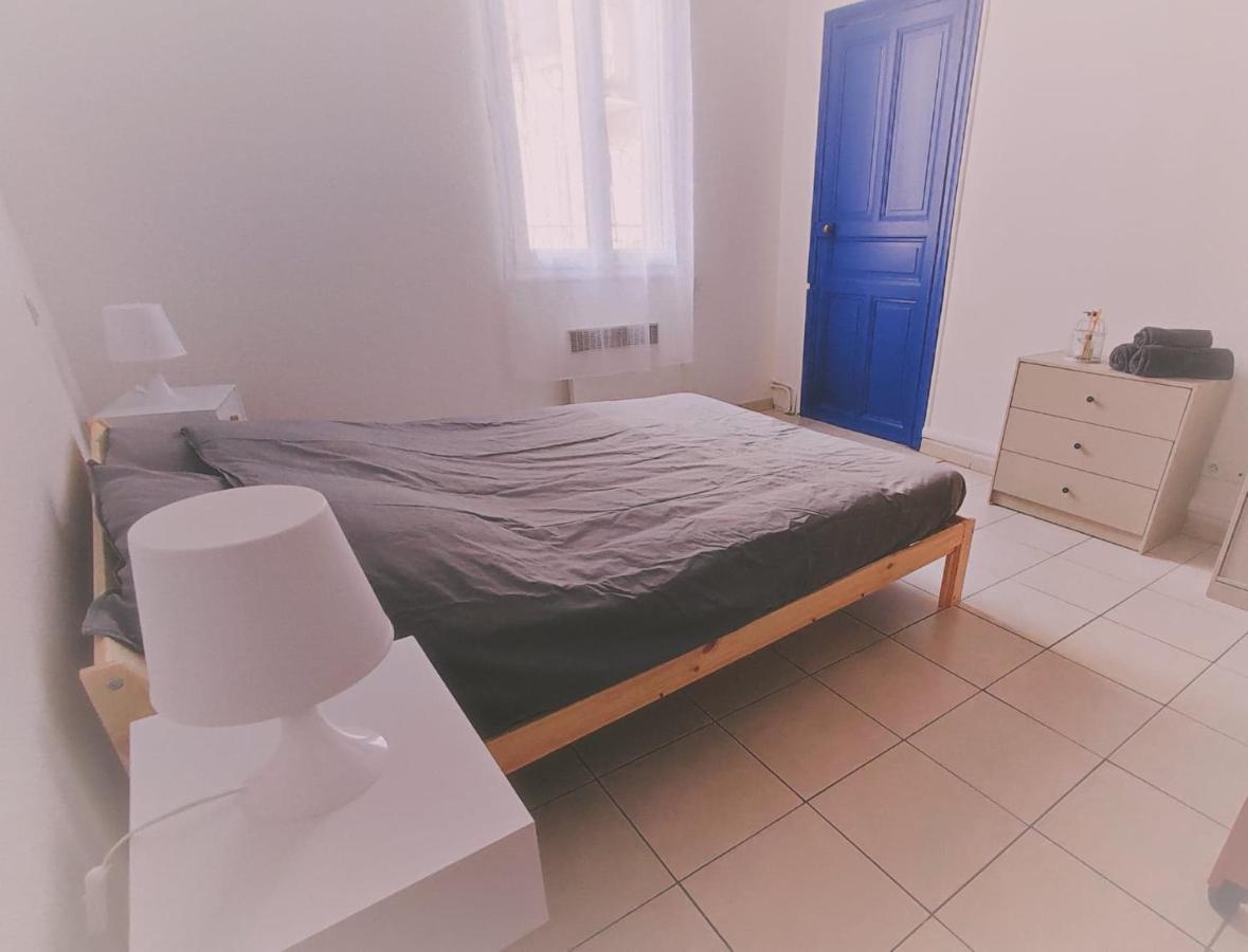 Appartement Cosy En Centre Centre-Ville . . . Nimes Exterior foto
