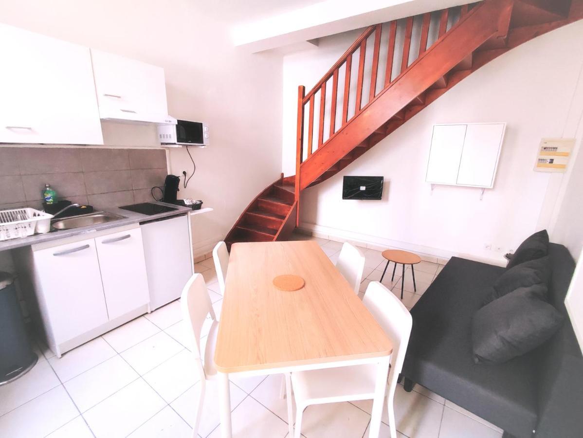 Appartement Cosy En Centre Centre-Ville . . . Nimes Exterior foto