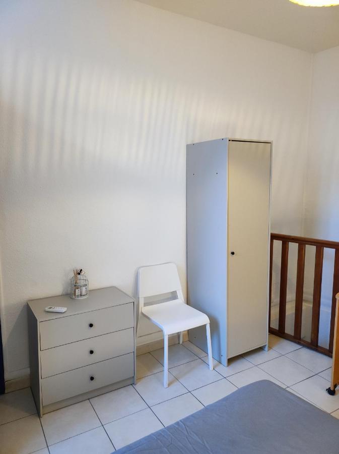 Appartement Cosy En Centre Centre-Ville . . . Nimes Exterior foto