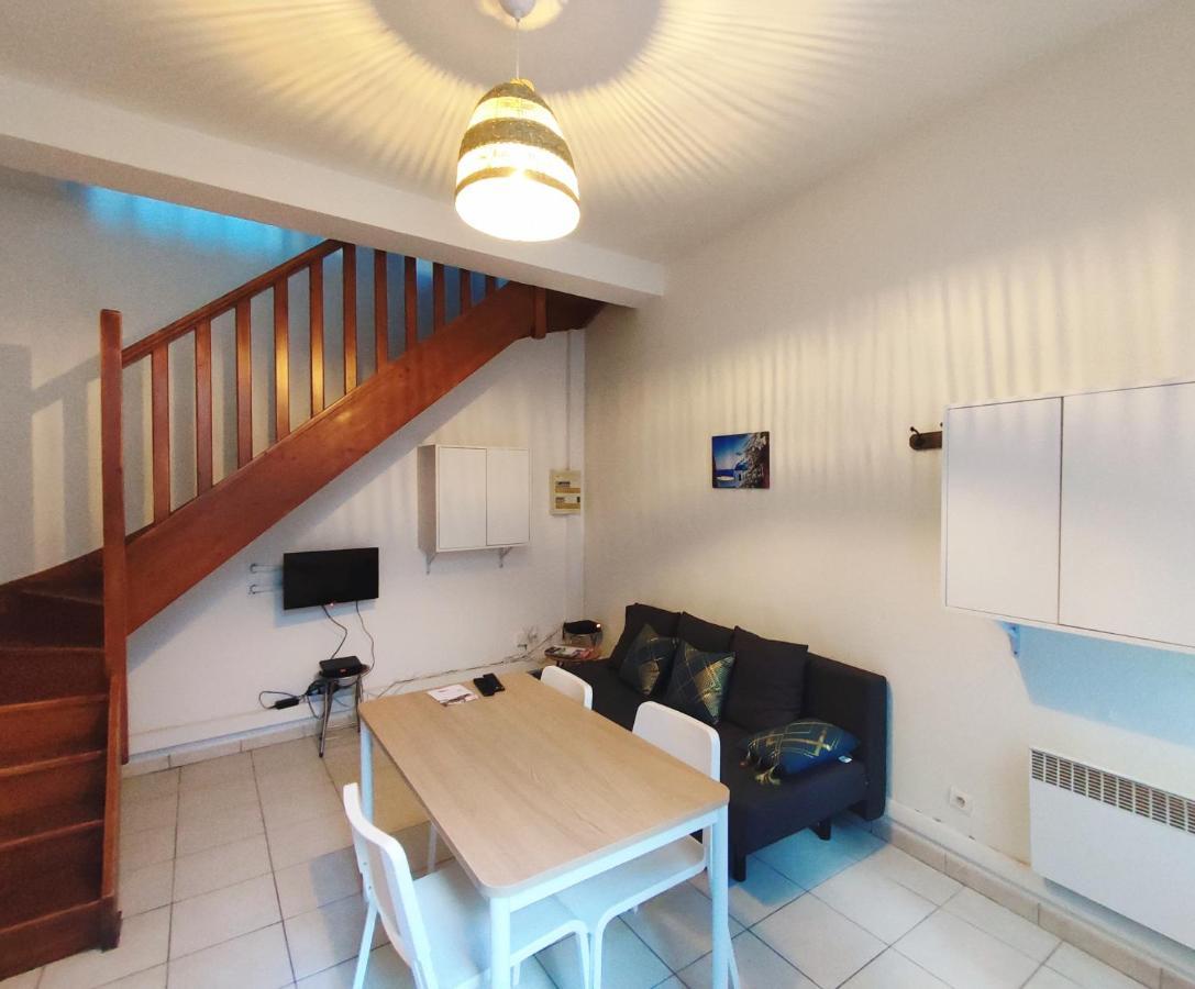 Appartement Cosy En Centre Centre-Ville . . . Nimes Exterior foto