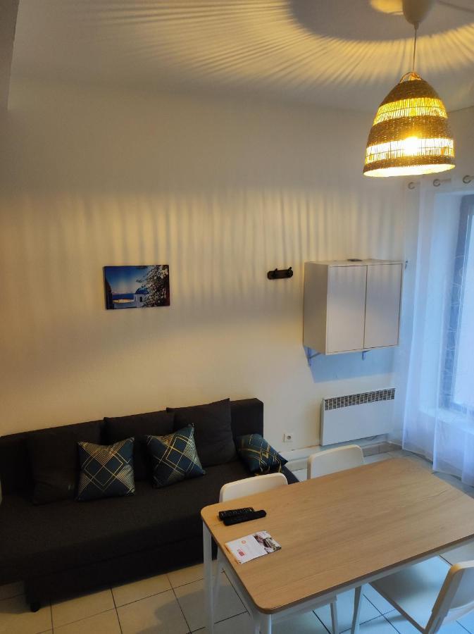 Appartement Cosy En Centre Centre-Ville . . . Nimes Exterior foto